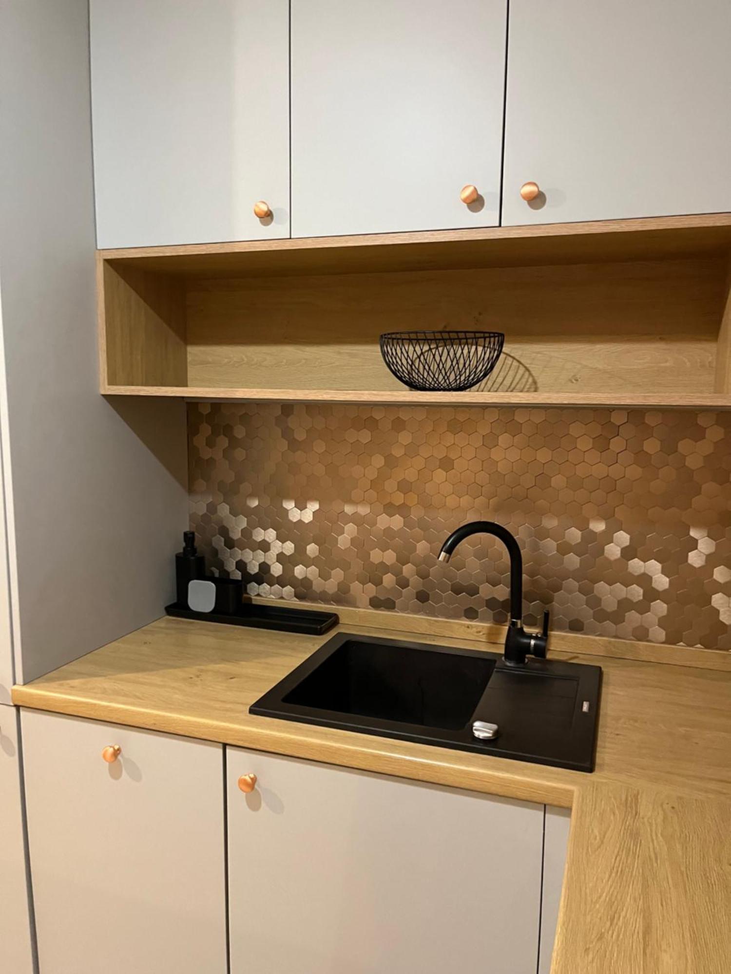 Przy Stadionie Slaskim I Parku Slaskim Tysiaclecie Apartament