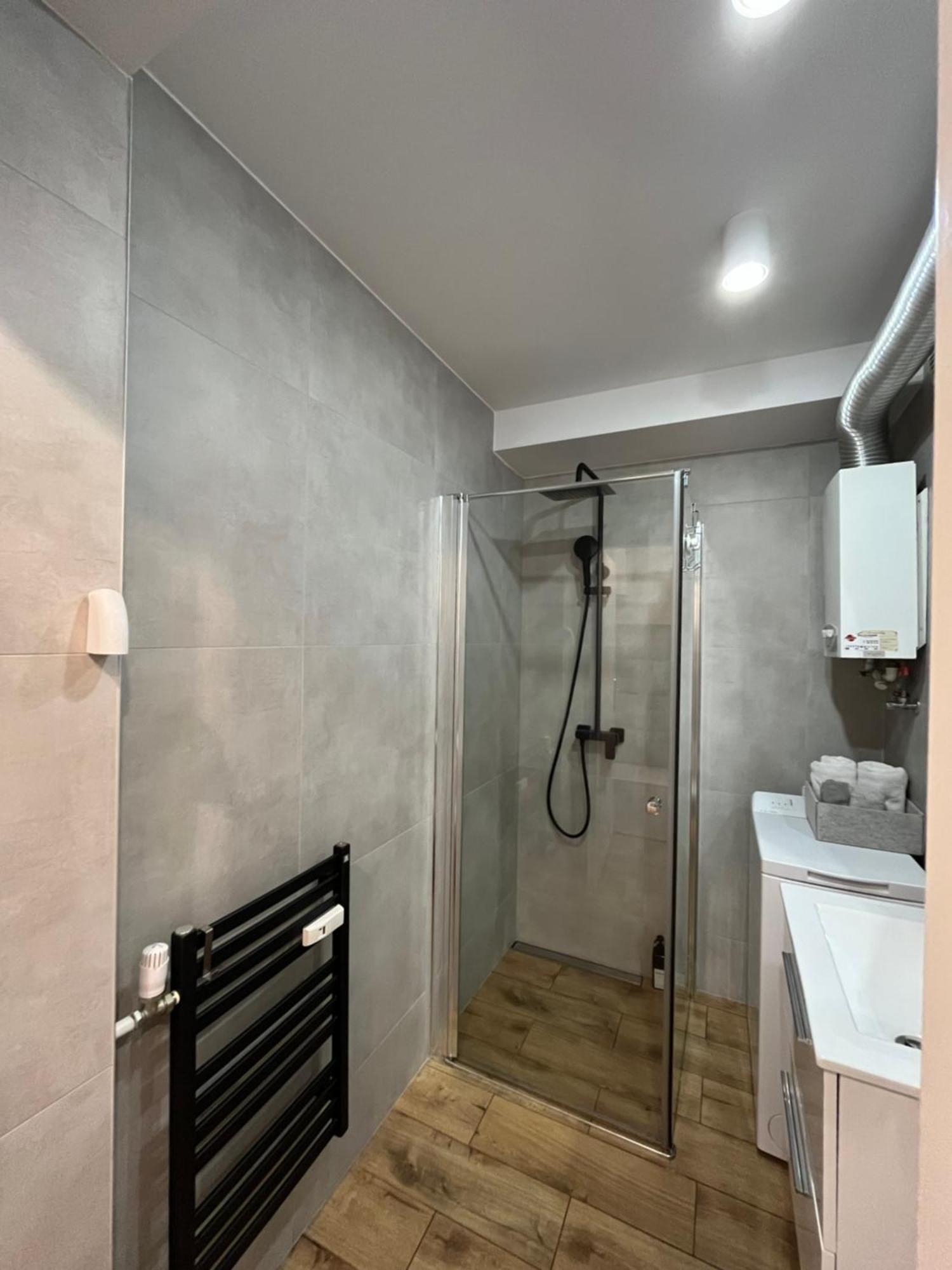 Przy Stadionie Slaskim I Parku Slaskim Tysiaclecie Apartament *